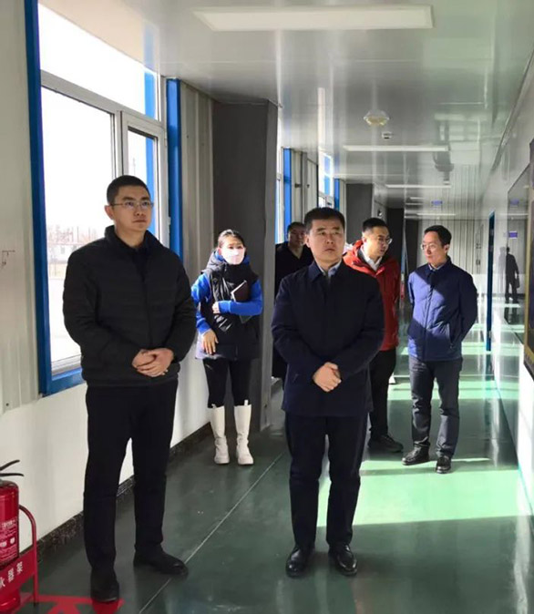 開發(fā)區(qū)黨工委書記赴轄區(qū)制藥企業(yè)調(diào)研